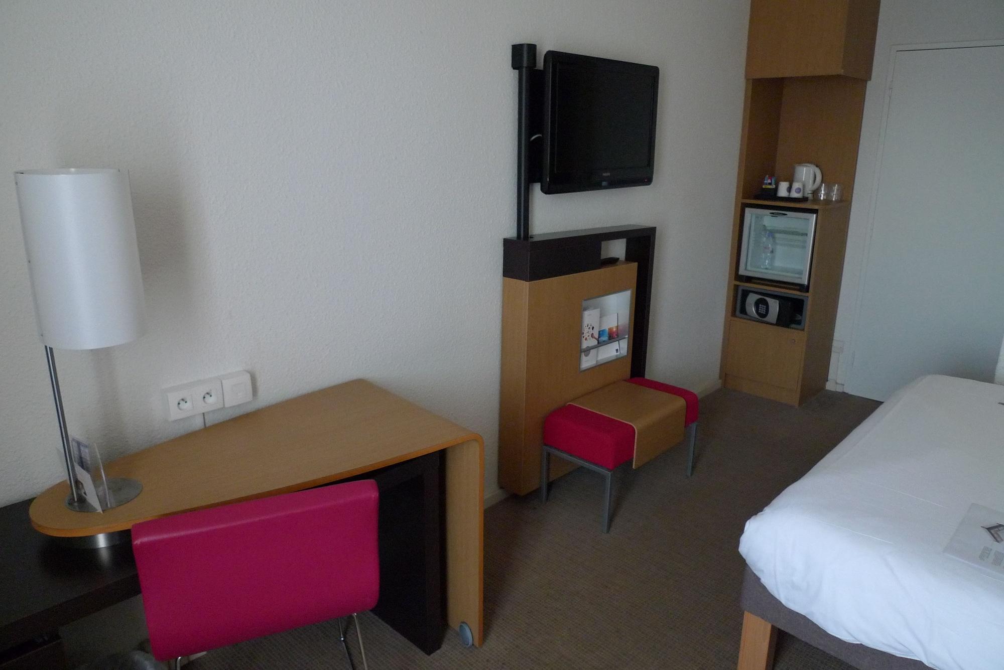 Hotel Novotel Sud A9/a61 4*